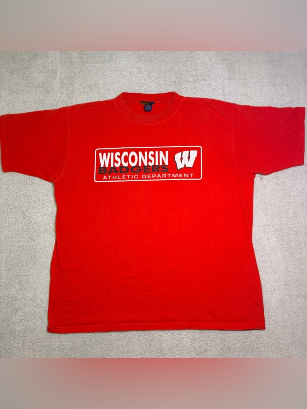 Vtg 90s Wisconson Badgers T Shirt Men’s 2XL NCC Gold Apparel Athletic Department